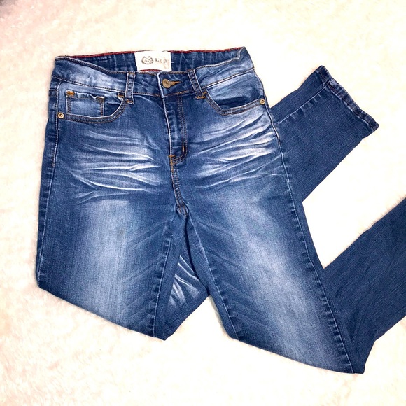 L & B mid rise Blue Jeans - Picture 4 of 12